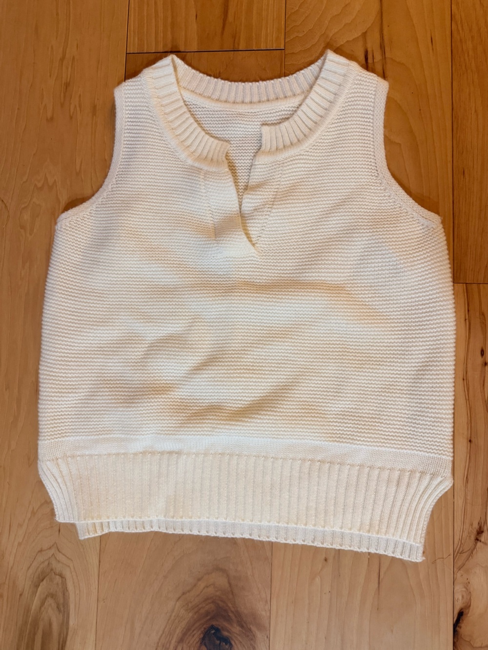 Light Cream Knit Sleeveless Top - Classic Layering size small